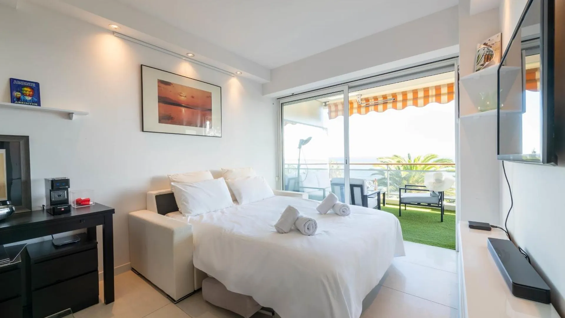 Apartment With Terrace Pool & Beach Access Golfe-Juan