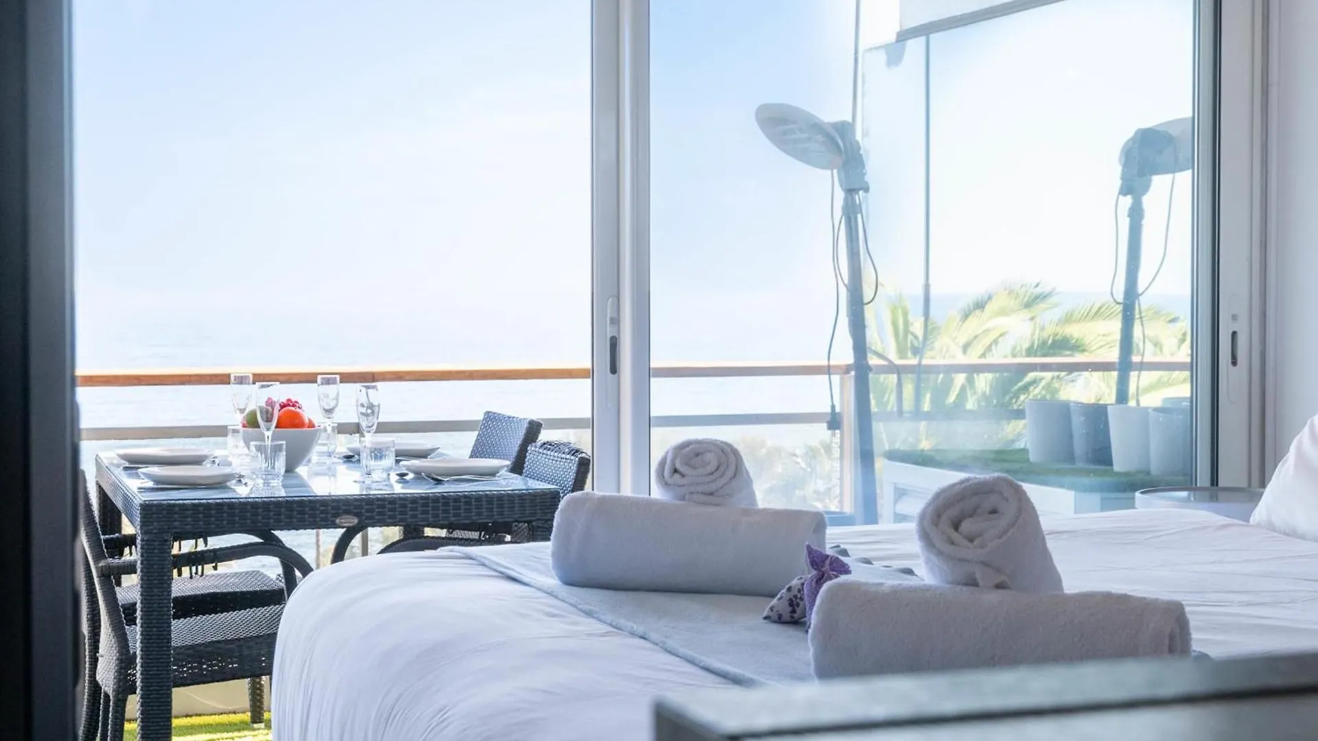 Apartment With Terrace Pool & Beach Access Golfe-Juan France