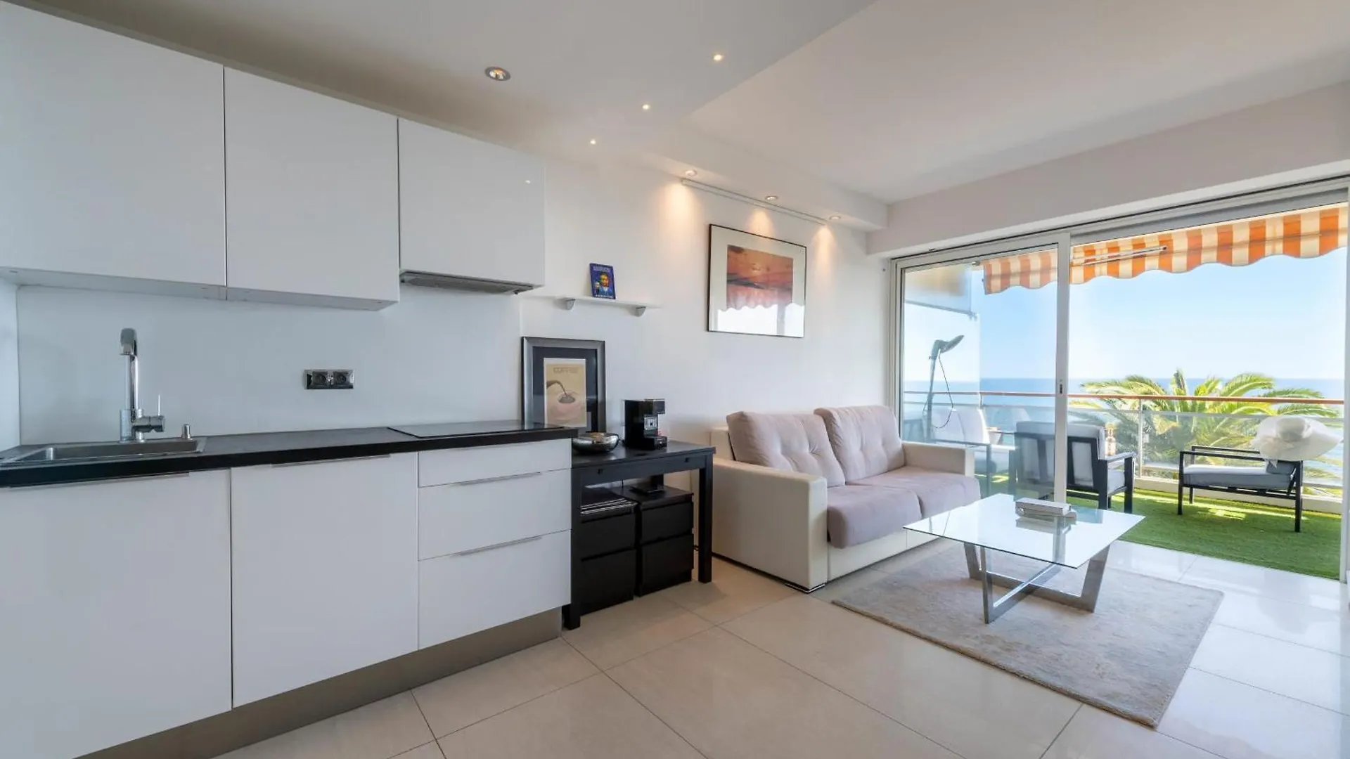Apartment With Terrace Pool & Beach Access Golfe-Juan