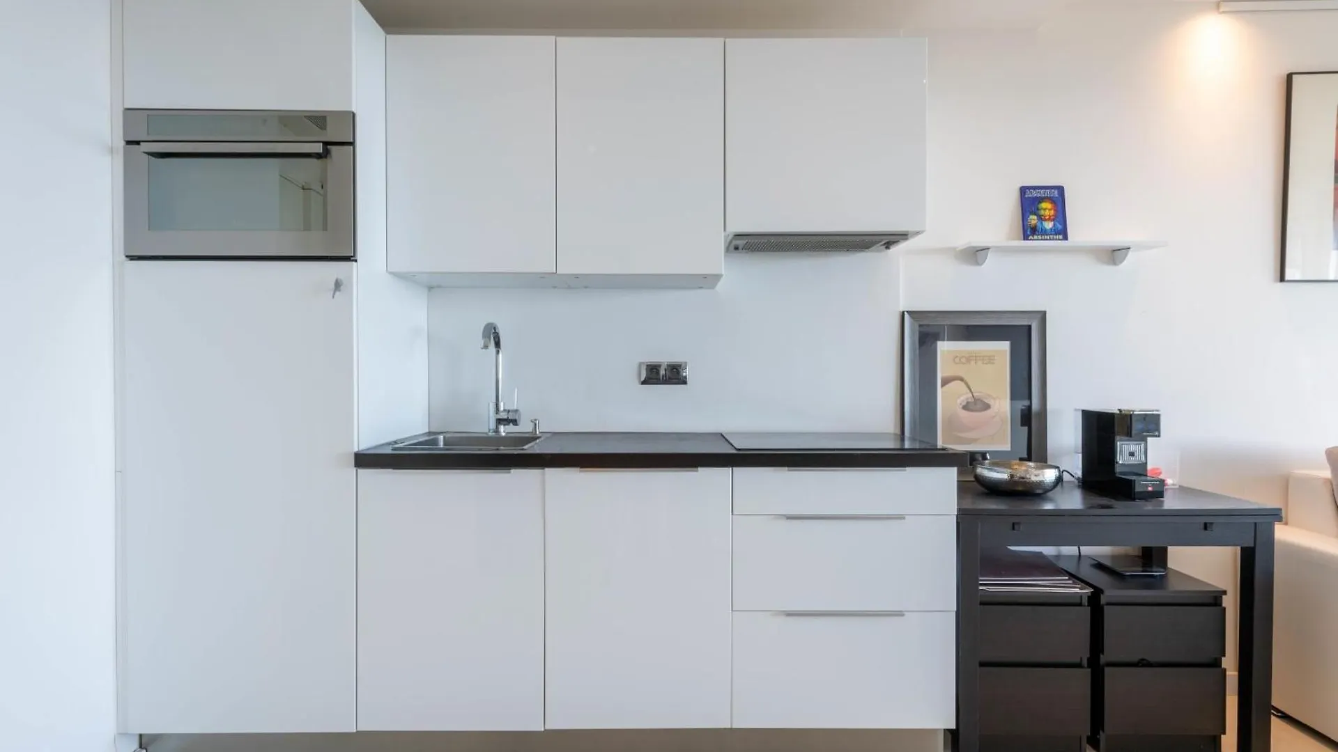 Apartment With Terrace Pool & Beach Access Golfe-Juan 0*,