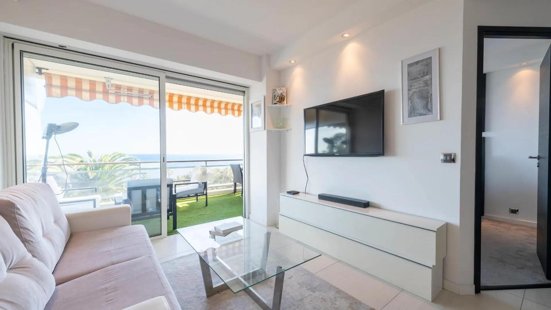 Apartment With Terrace Pool & Beach Access Golfe-Juan