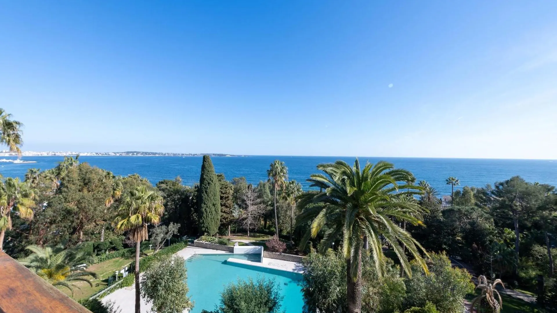 Apartment With Terrace Pool & Beach Access Golfe-Juan